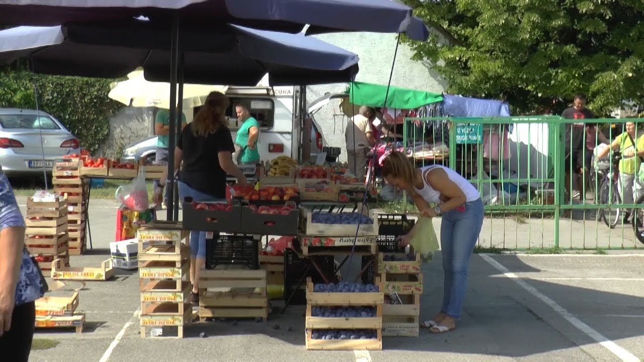 06 08 2025 Raznovrsna ponuda na Maloj pijaci u Vrbasu