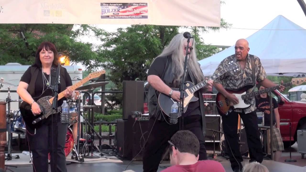 ''FOOTSTOMPIN' MUSIC'' - RUSTY WRIGHT BAND covering Grand Funk Railroad