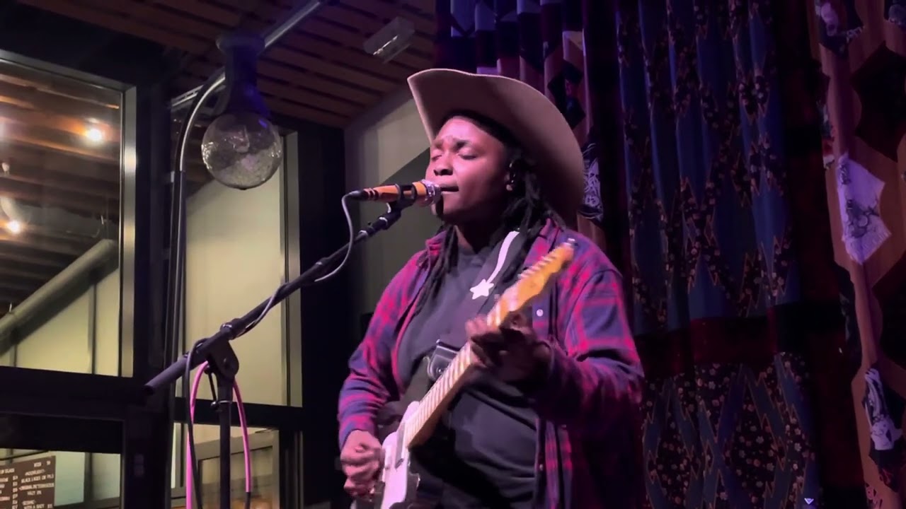 Sweet Symphony - Joy Oladokun @ Little Saint, Healdsburg, CA 11/11/23