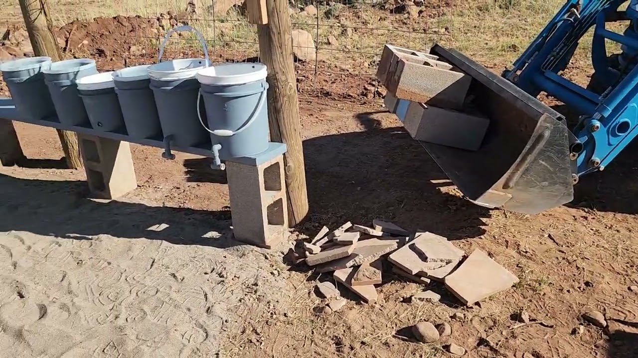 Solar Powered Aquaponics, Dutch bucket build pt3.