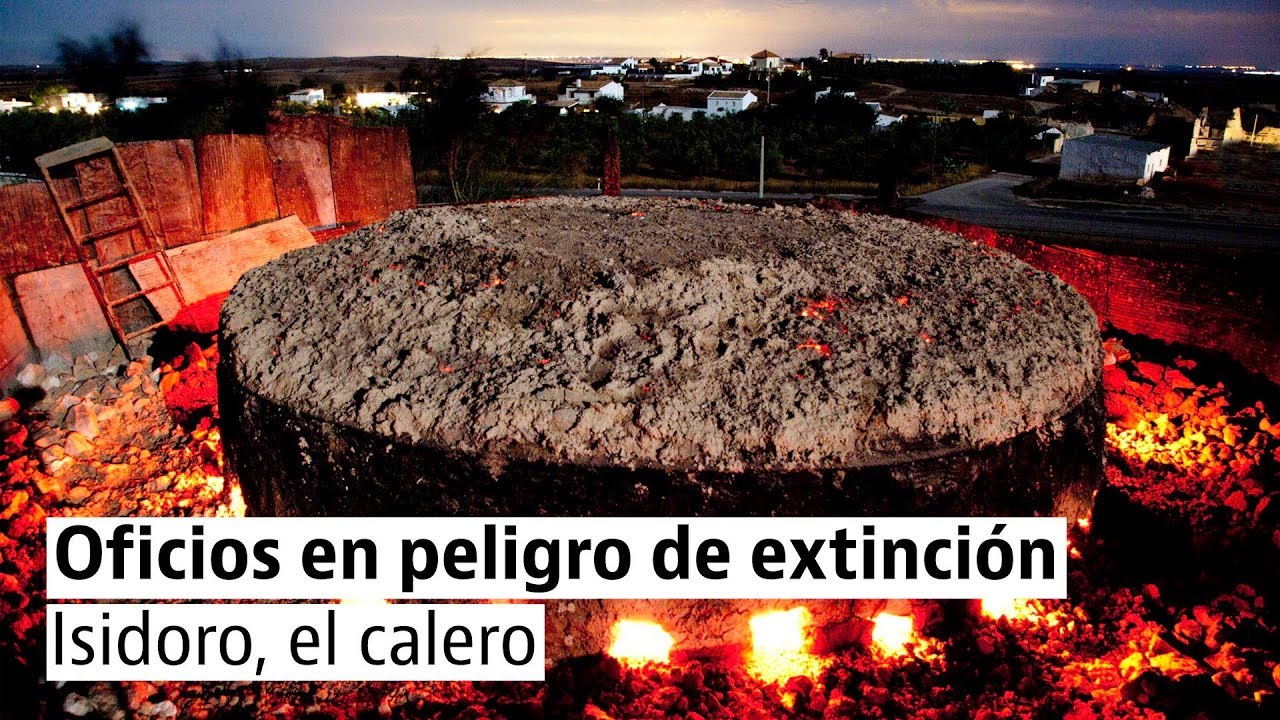 Los Gordillo, la única familia de Europa que hace la cal artesanal… en Sevilla