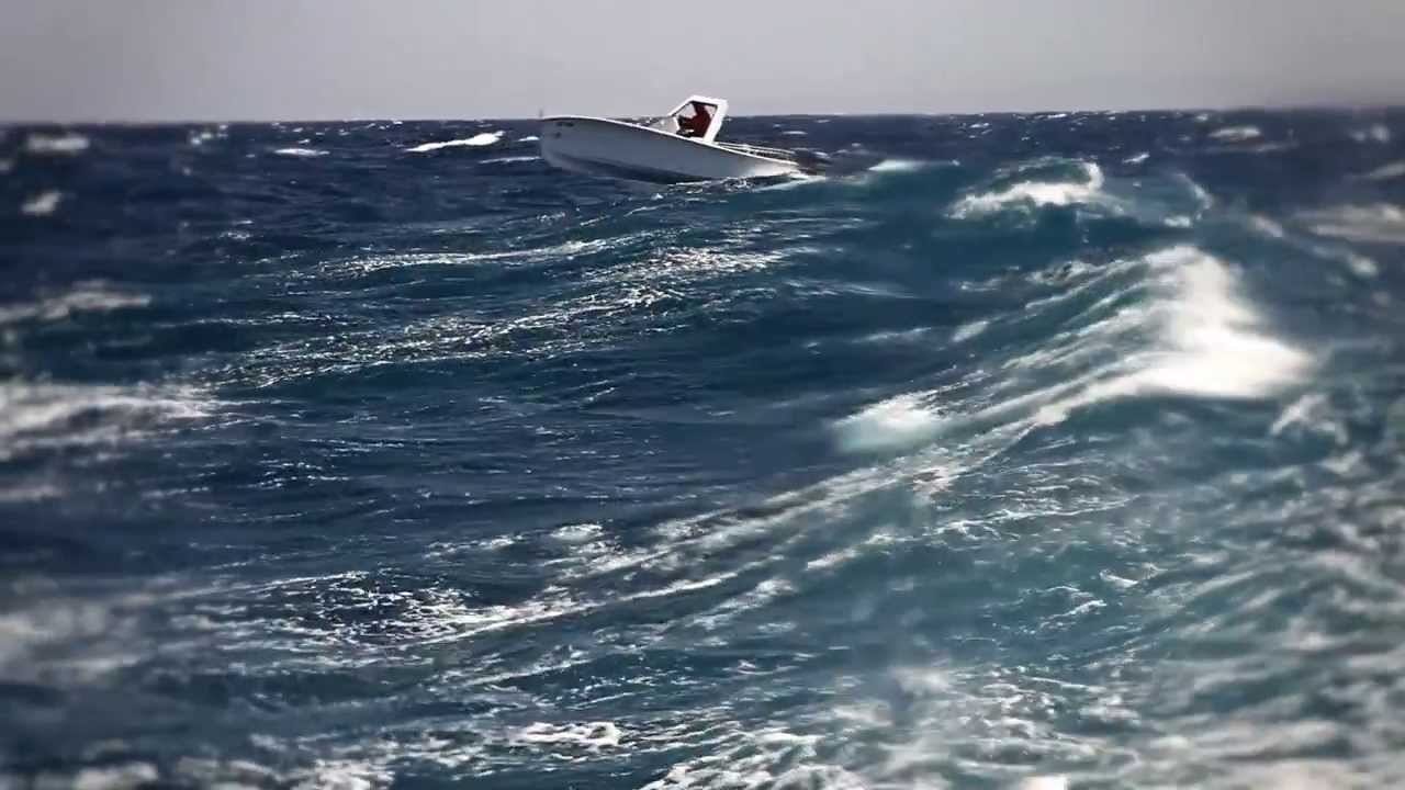 rough sea 6-7bft vs Trygons ecorunner 590