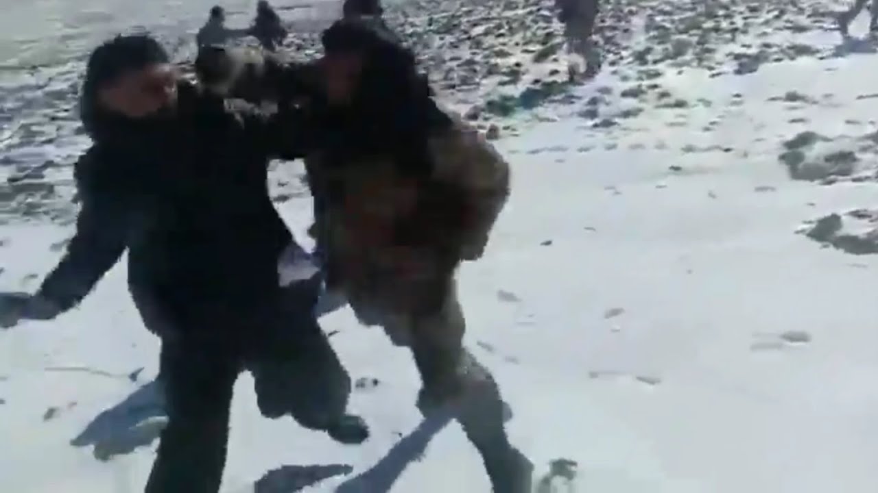 Brawl Between Chinese & Indian Soldiers During Border Dispute