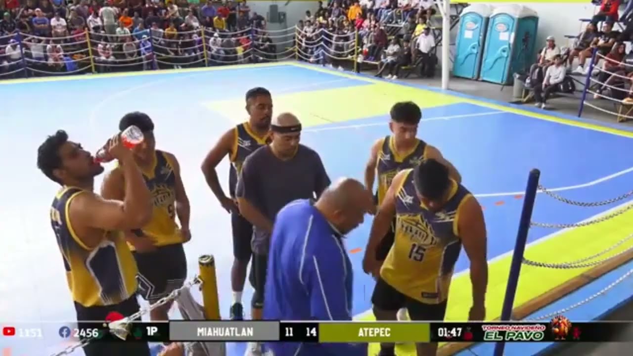 partidazo entre miahutlan de porfirio diaz vs oilimpicos de atepec, en el torneo del pavo