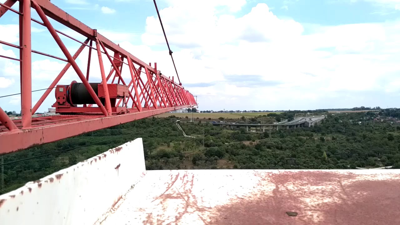 extreme tensile test. WK71 crane. 80meter Haken hohe