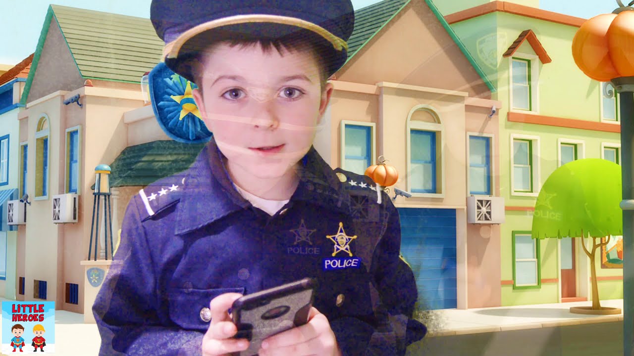 Little Heroes Fixes Computers at Pretend Headquarters
