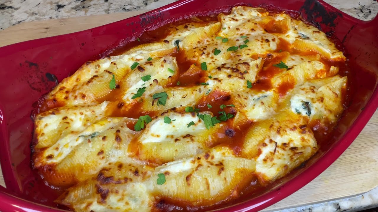 Stuffed pasta shell with ricotta and spinach