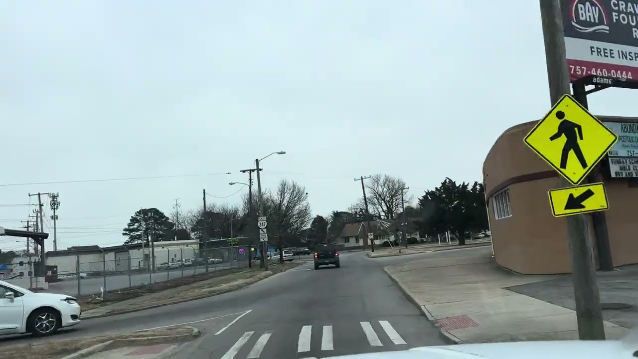 Recorriendo la Fallette blvd hasta la Estación del Metro ,Norfolk,VA
