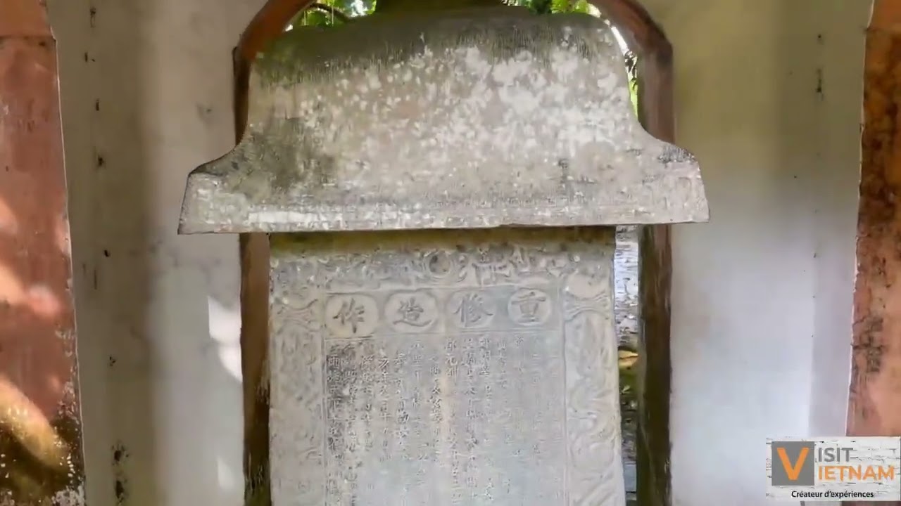 Visite du temple du roi Dinh et la Cath&eacute;drale de Phat Diem