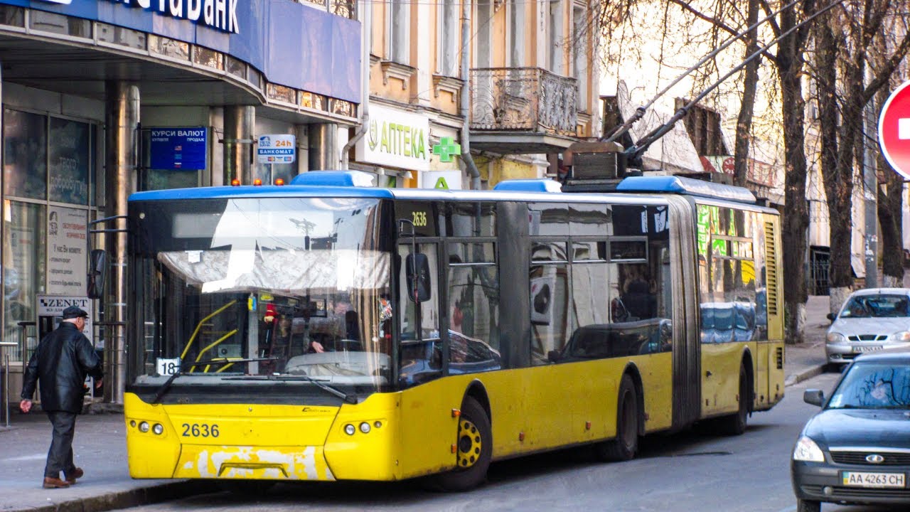 Троллейбусы в центре Киева // Trolleybuses in Kiev's (Kyiv's) center