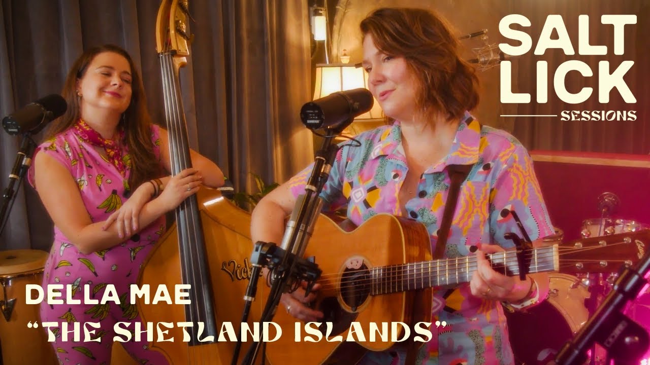 Della Mae: 