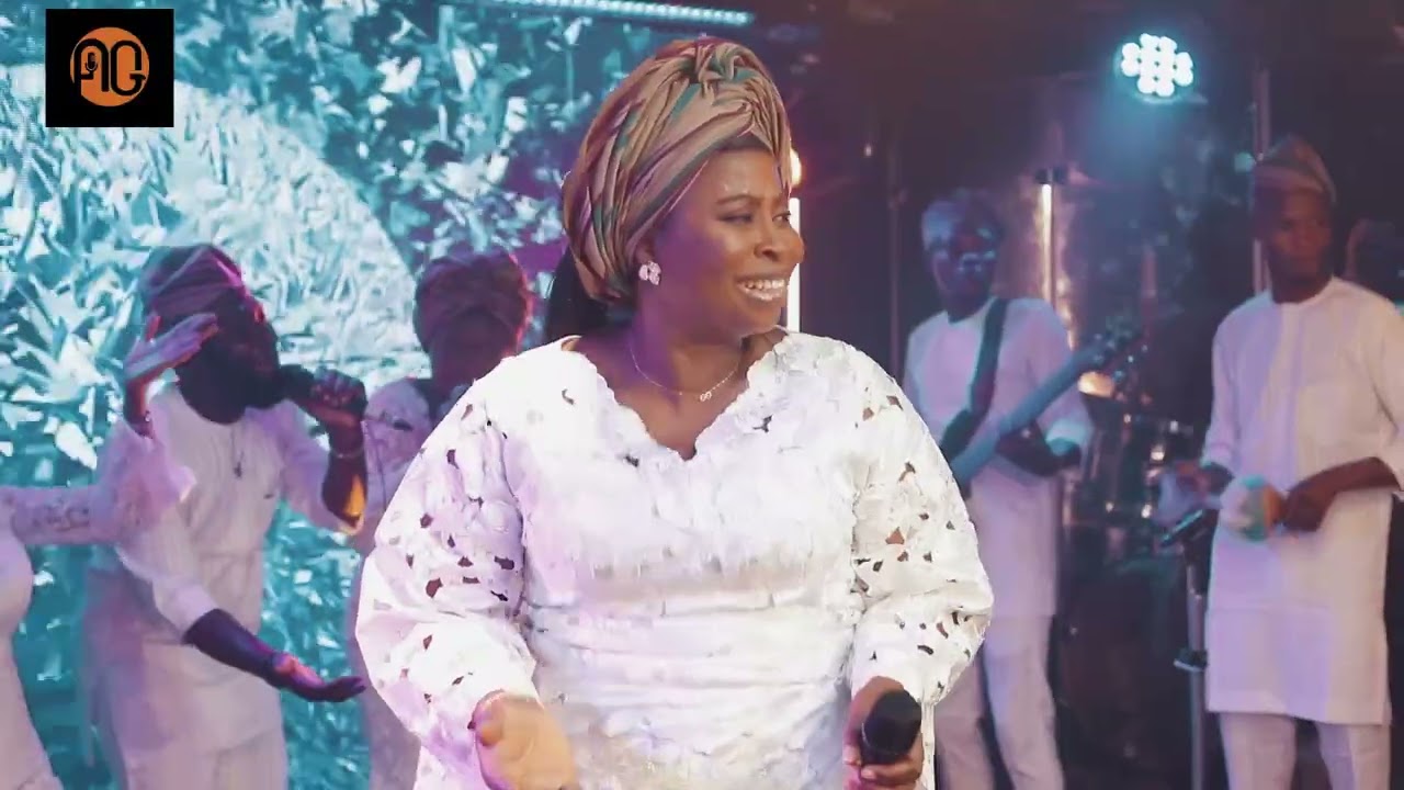 SHOWING FORTH GOD'S PRAISE - Jan. 2026 EDITION | Adenike Oyekan Ft. Min. Shade  & Min. Olamilekan