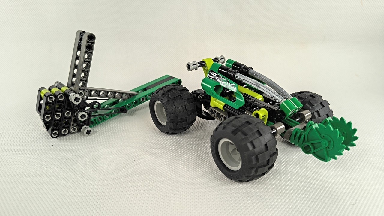 Recenzja - LEGO 8469 Drome Racers Slammer Raptor