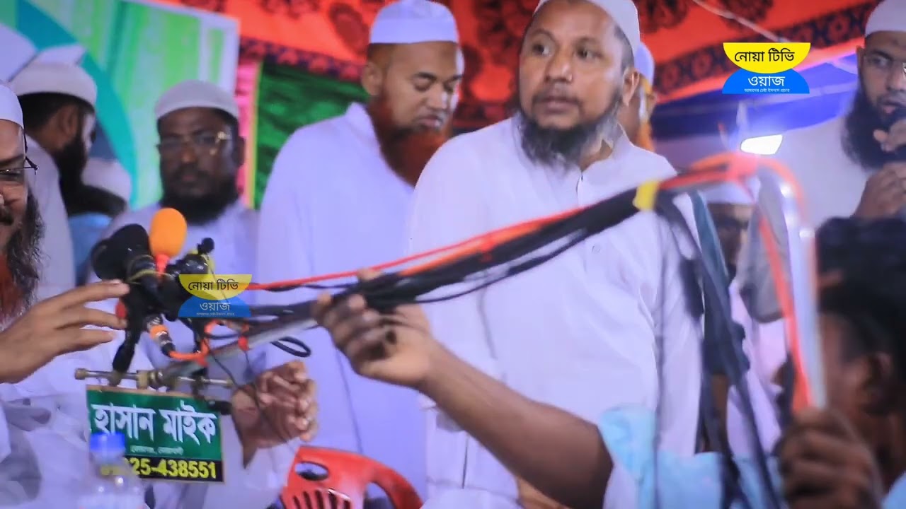 পীর সাহেব চরমনাই হুজুর যেইভাবে স্টেজে ওঠেন জিকিরের মাধ্যমে 