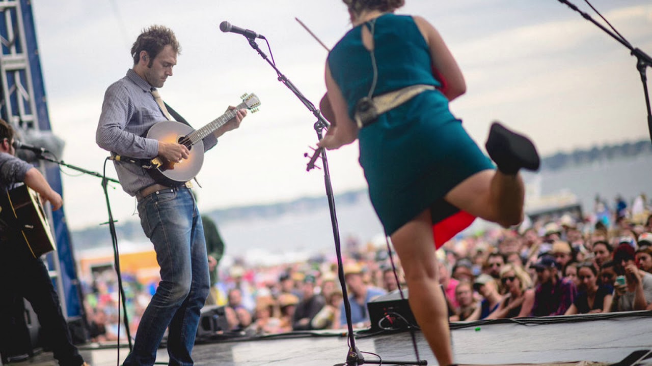 Nickel Creek - Live cover of Radiohead’s Just