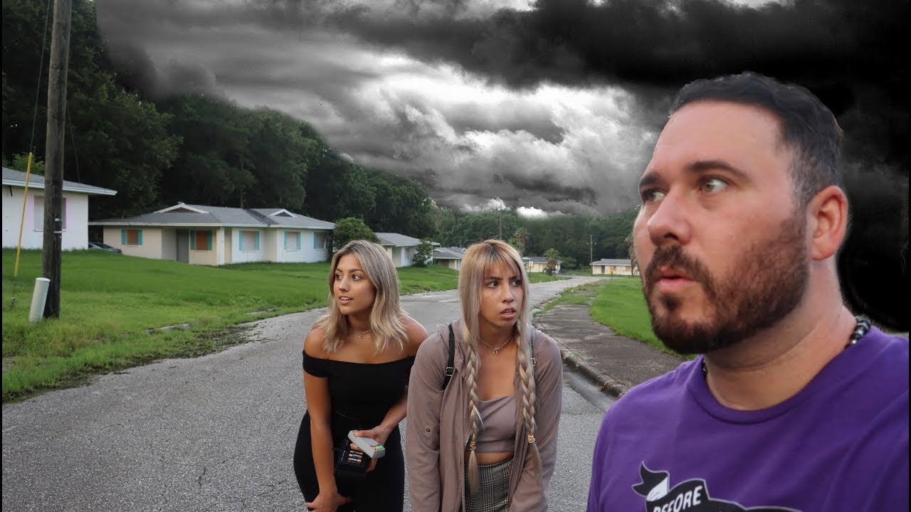 GHOST HUNTING IN A HAUNTED GHOST TOWN