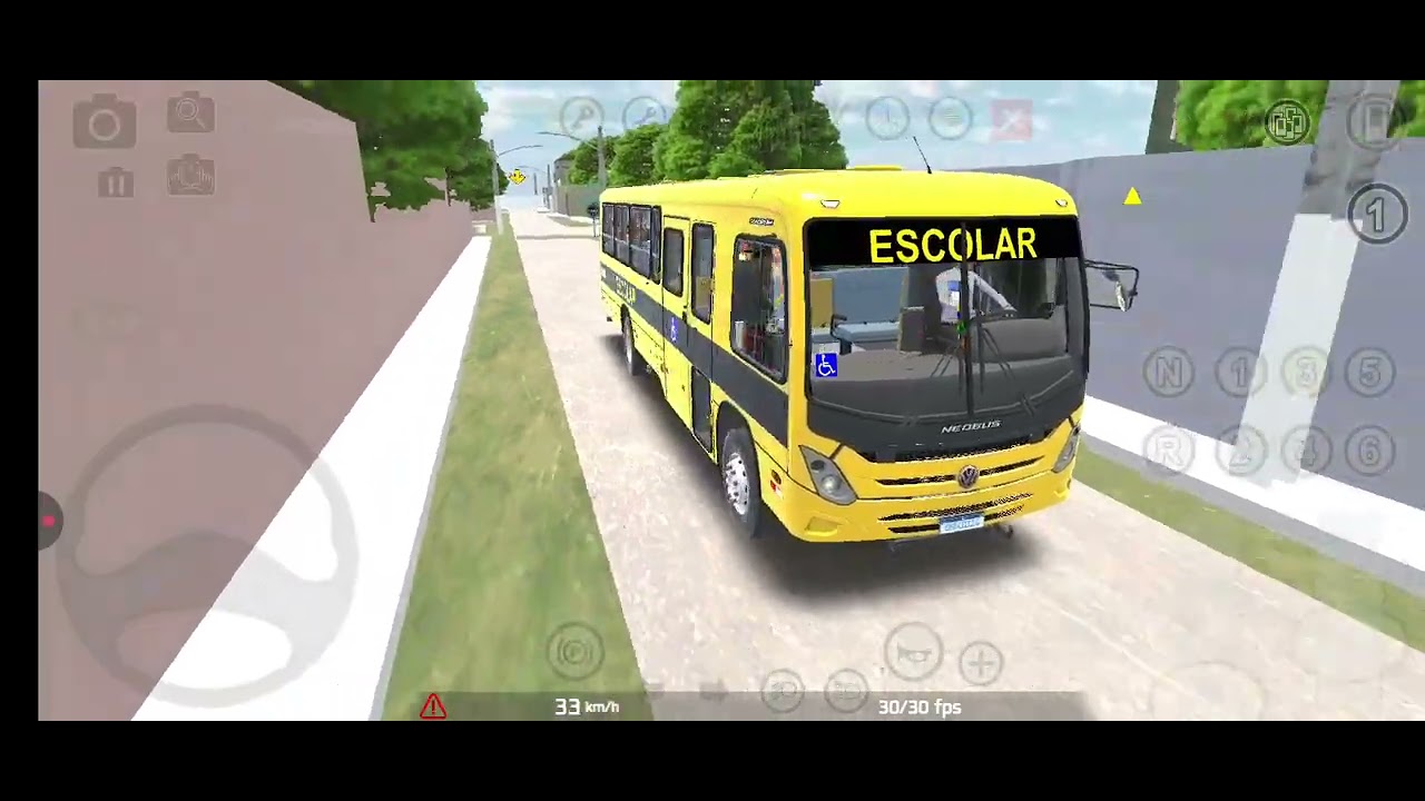 Levando os alunos pra escola com o ônibus escolar 