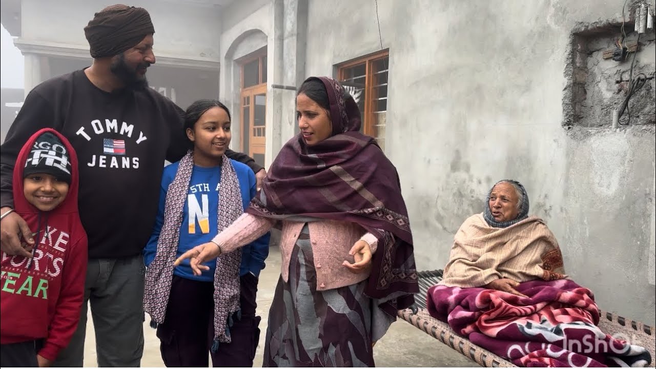 Simran ne sambaliya apna ghar 🏠