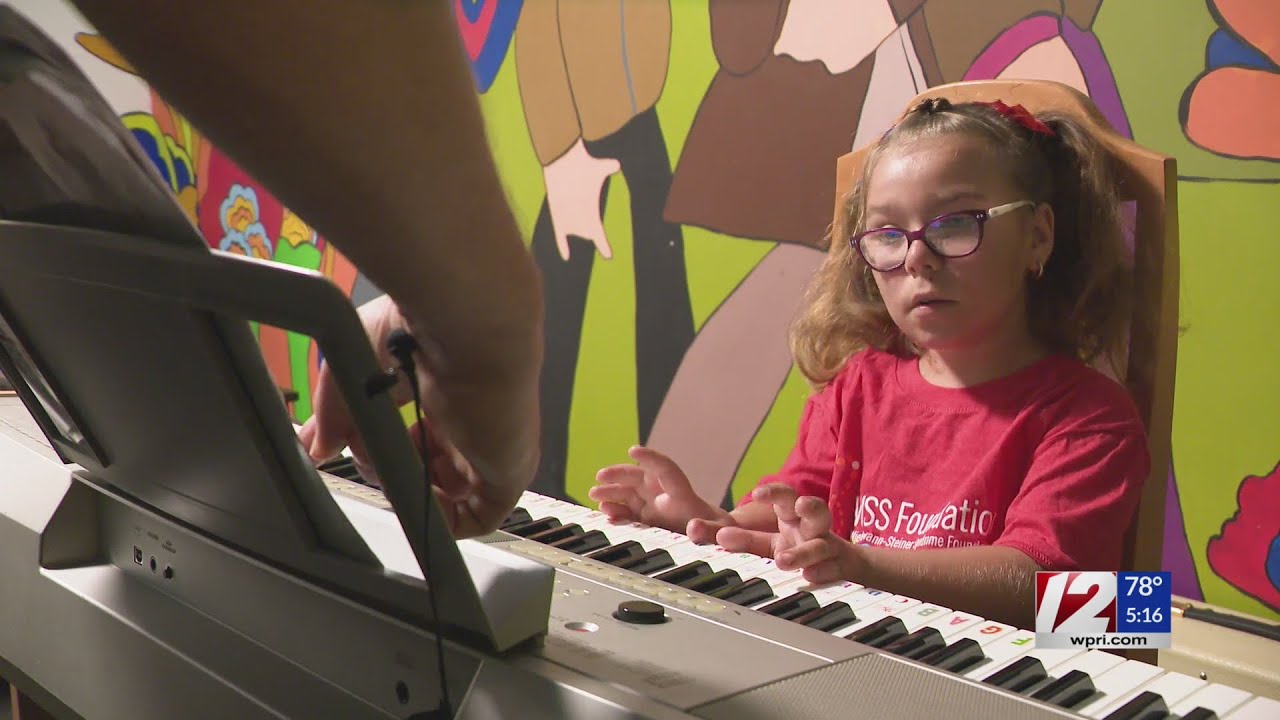 Warren girl with rare genetic disorder a star on the piano