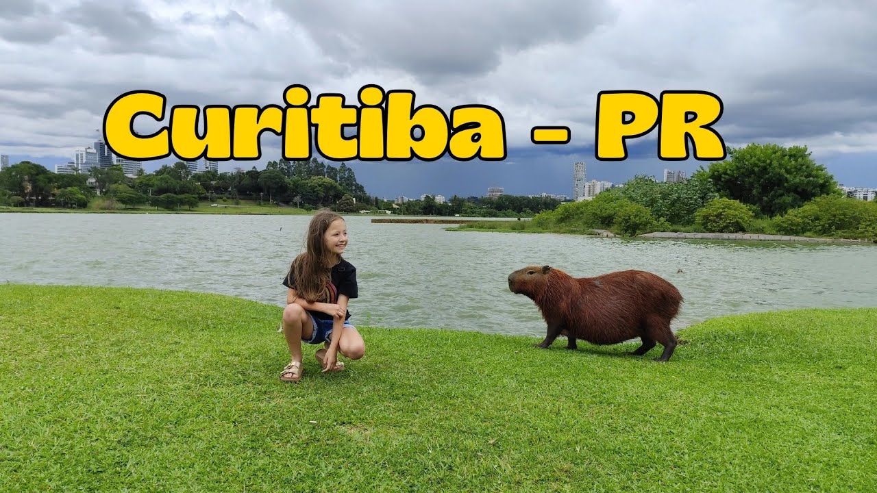 CURITIBA: pequeno passeio na linha de turismo.