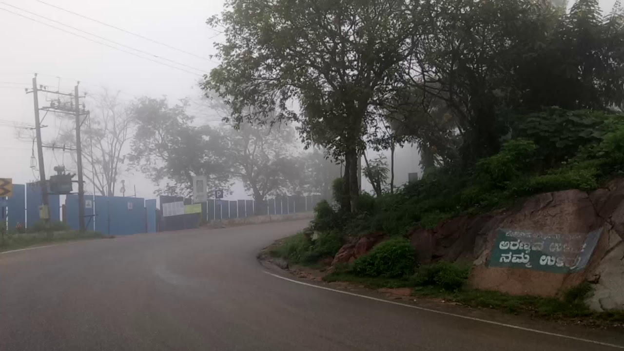 Chamundeshwari Temple Road, Mysore