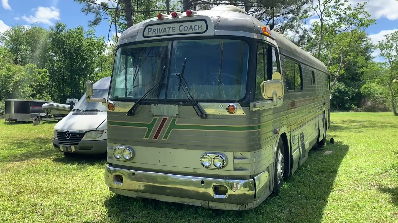 GM MCI bus RV Conversion Tours