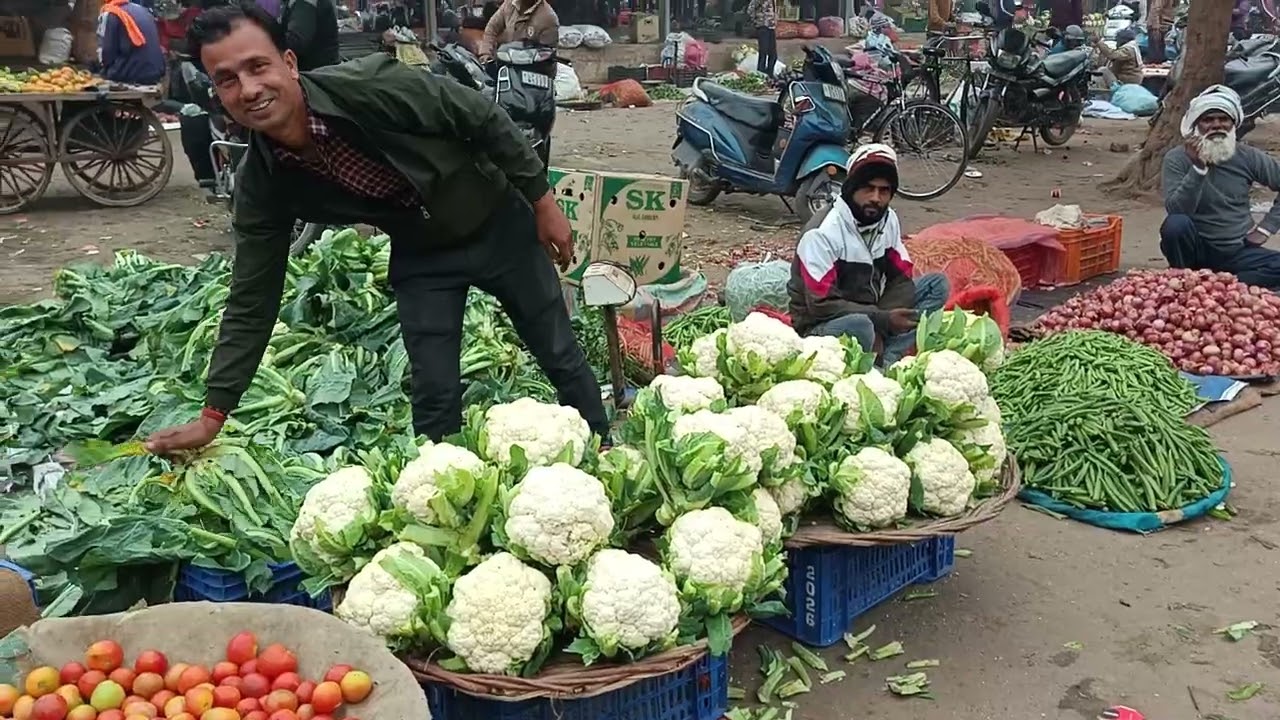 Aaj ki sabji ka rate Aage Hamare Sath Jude rahiye Har Khabar Har Pal batate viral