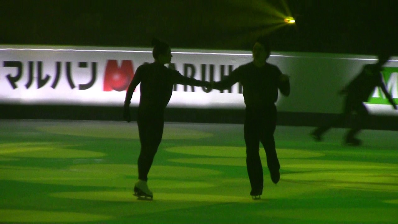 Tessa VIRTUE / Scott MOIR practice EX GPF 2016