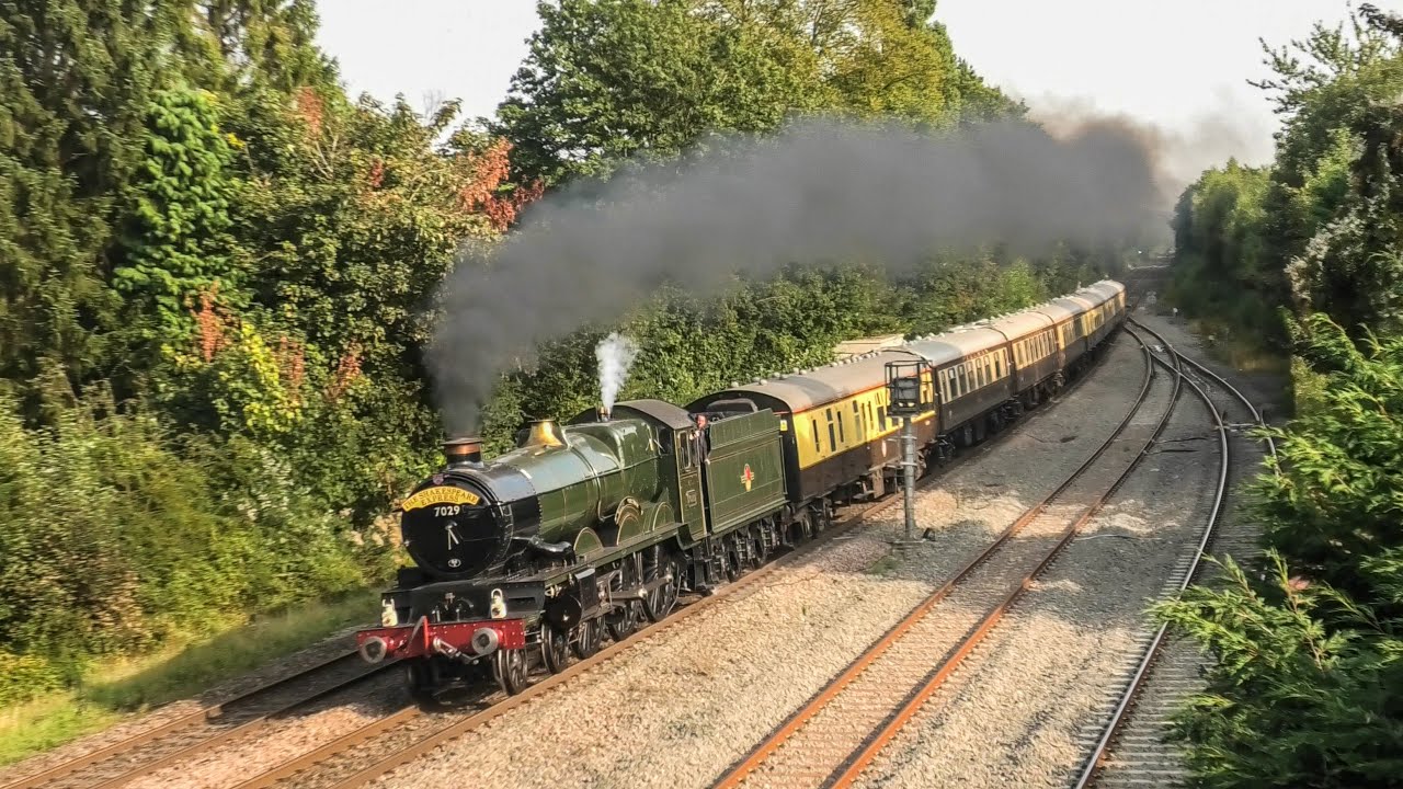 7029 Clun Castle Thunders Through Dorridge ! The Great Western Mainline Revival