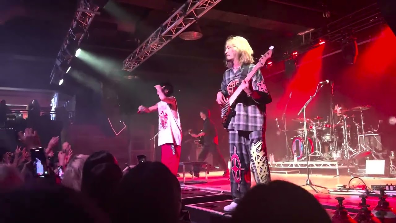 ONE OK ROCK - American Girls (Live in Chicago, USA 2022)