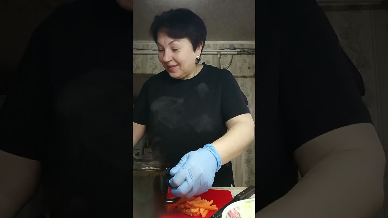 Готовлю гуляш на ужин 🍲 Отвечаю на комментарии 😊