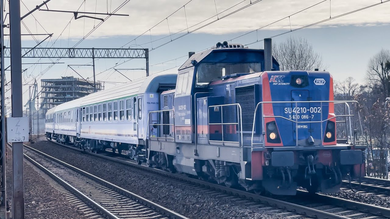 TLK KRAJNA Gorzów Wielkopolski - Gdynia lokomotywa spalinowa SU4210-002 Gdańsk linia kolejowa nr 202