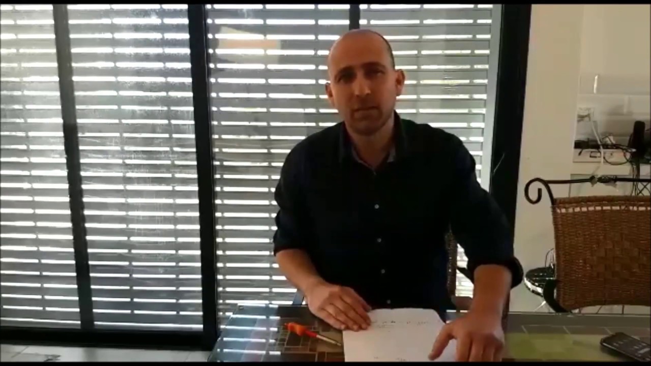 למה ליד אנשים הוא מגמגם ? ~ דייב משיב ~