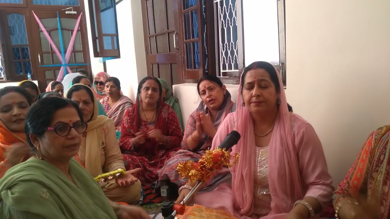 माता  रानी  का  भजन  -------  बुहे    मन्दिरां  दे  खोल