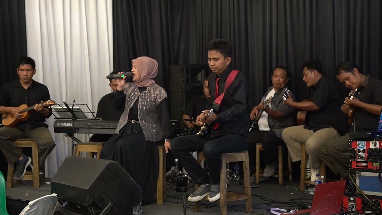 CAN'T FALLING IN LOVE WITH YOU // PERFORM KERONCONG SS 05