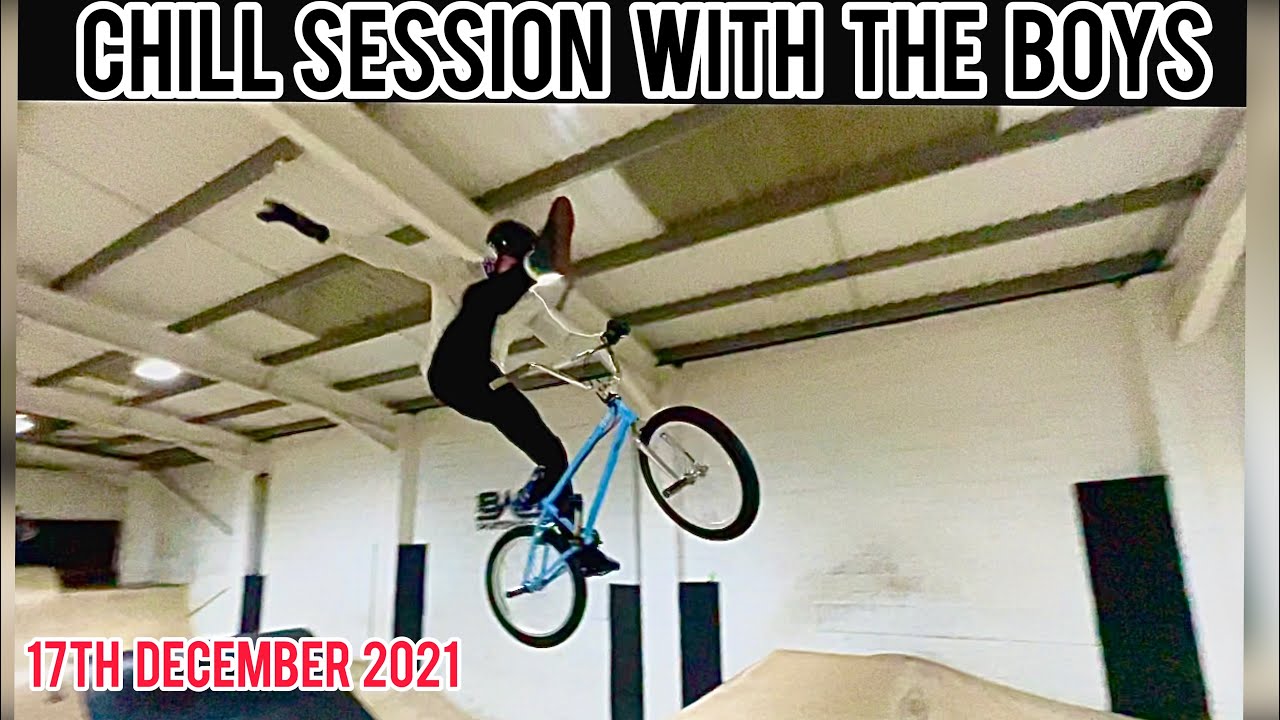 Mark Webb bmx session with friends 2021