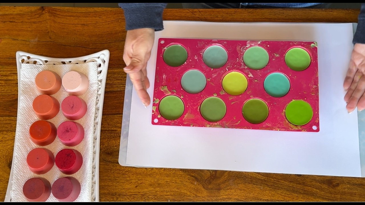 DYI How To Make Coloured Wax for ENCAUSTIC PAINTING.
