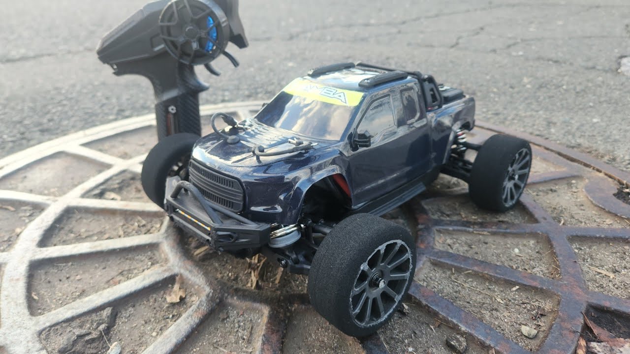 ZD RACING MT 16, AKA RLAARLO ROG1, AKA JUICI MT14R GOES OUT FOR A SPEED RUN. 80 MPH!!!