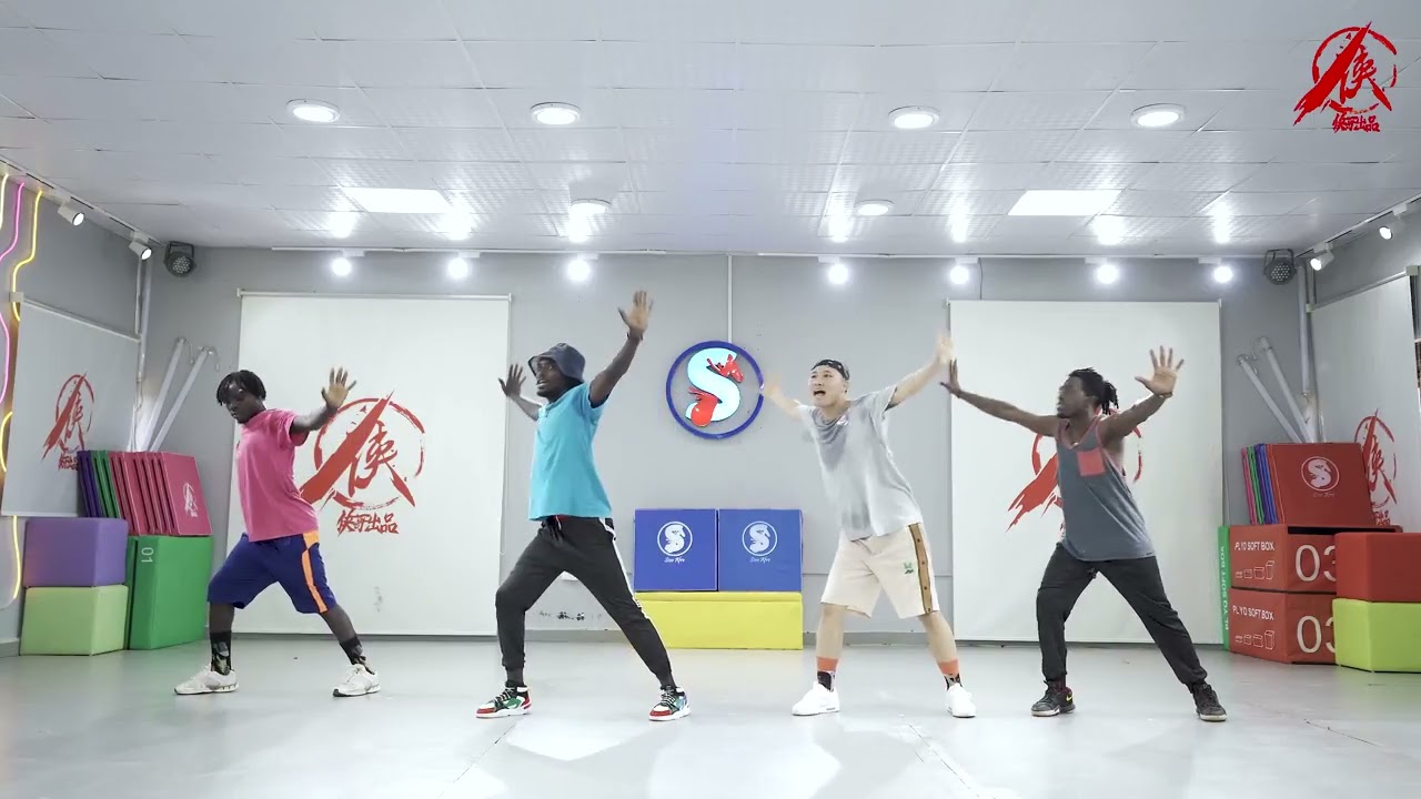 [Beginners Dance Workout] 郭采洁   我的未来式|Sino Afro Dance Workout(Coreografia)|Easy Dance Fitness，Zumba