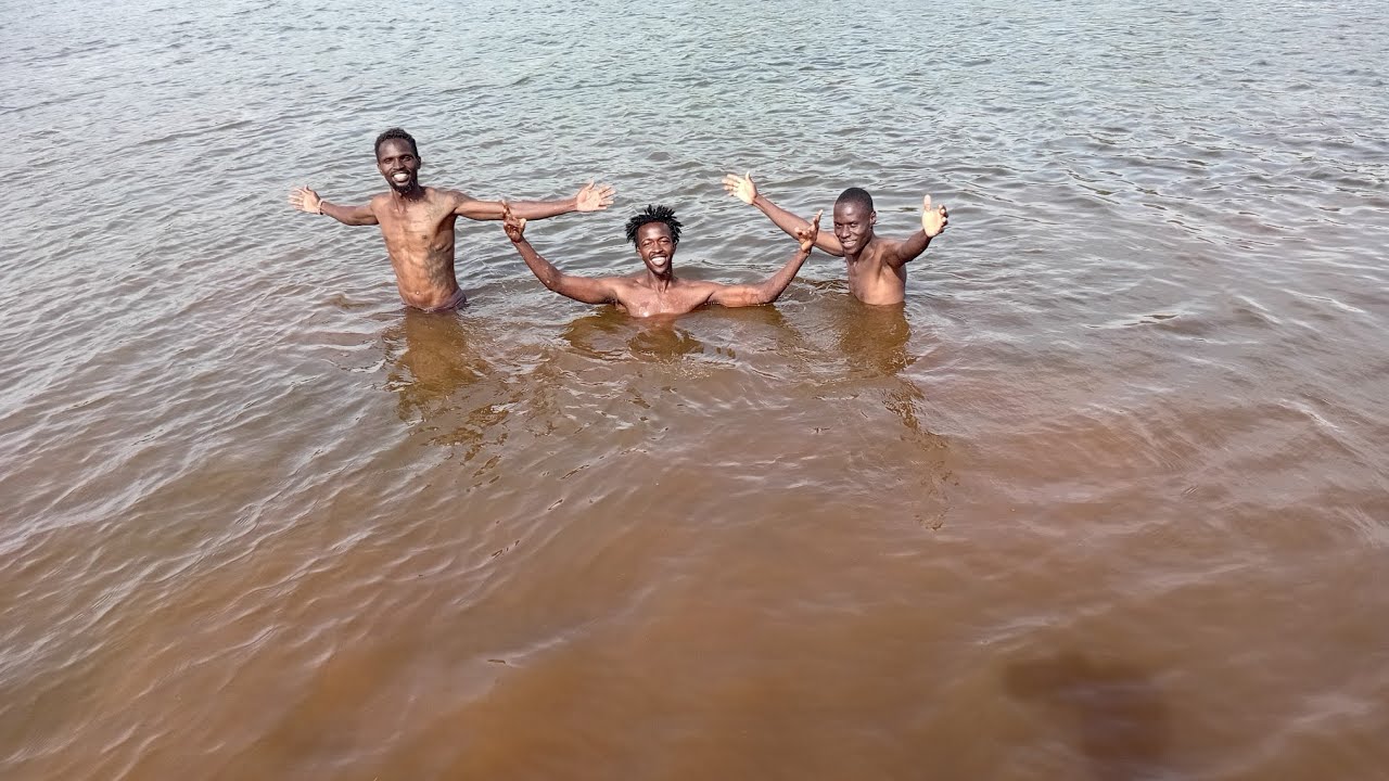 FIRST TIME EVER SWIMMING IN A DAM!! (NYABOHANSE VILLAGE)😁😁