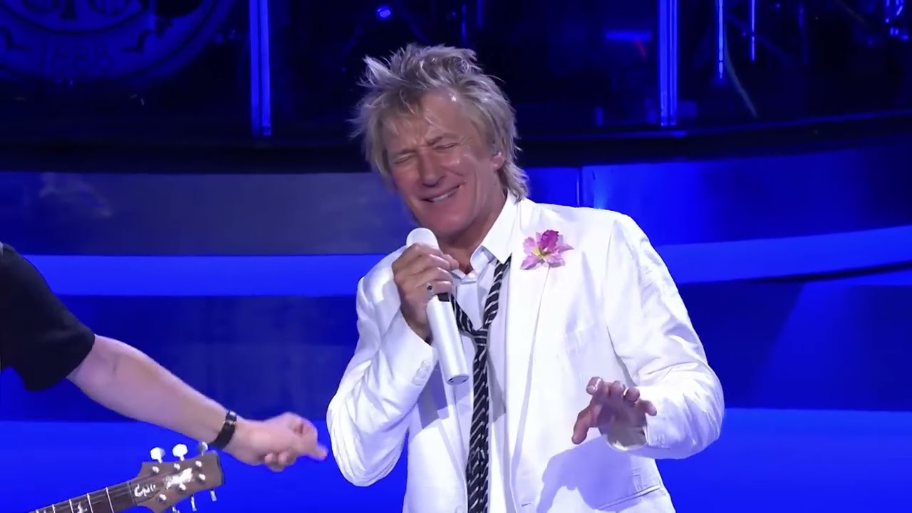 Rod Stewart & Carlos Santana - I'd Rather Go Blind.  live in Las Vegas