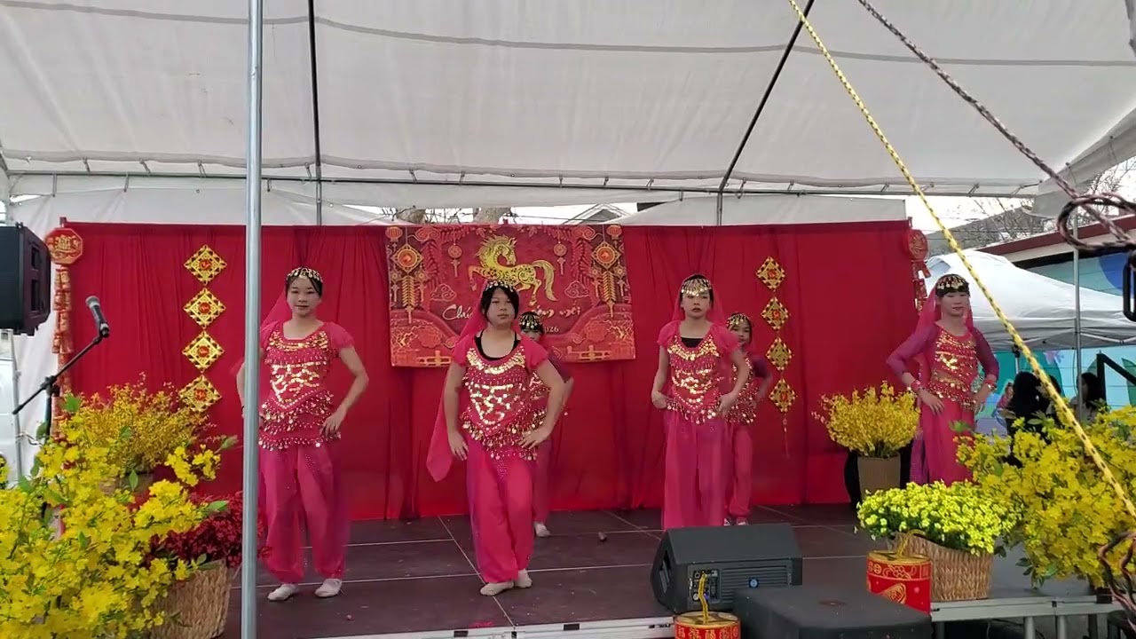 天竺少女new year dance (屋倫嘎嘎自学舞蹈课堂)