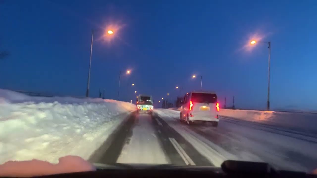 夕闇に向かう街|帰宅ドライブ