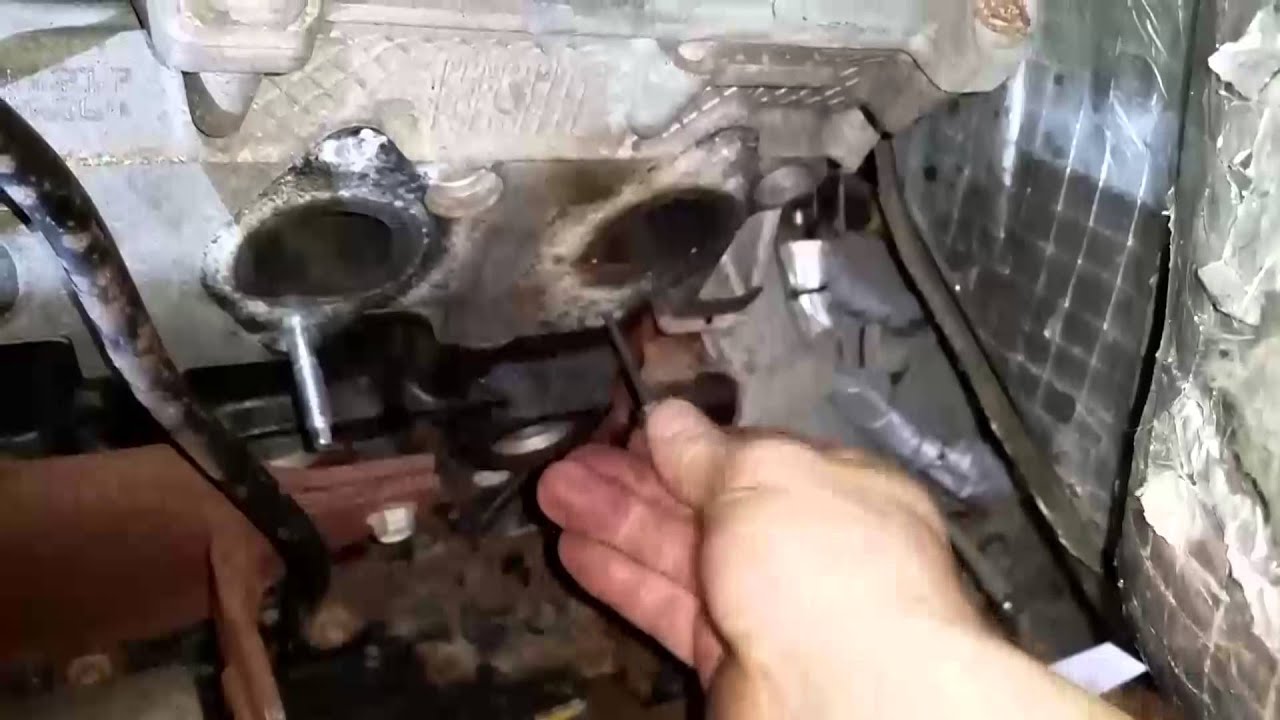 2009 Ford F150 Driver's Side Exhaust Manifold Replacement