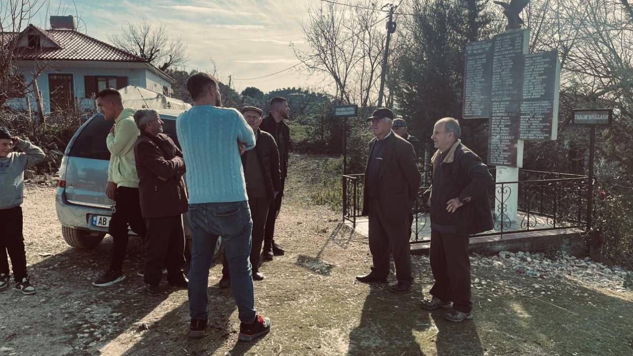 Fshati shqiptar që po kërkojnë ta shuajnë… - Shqipëria Tjetër