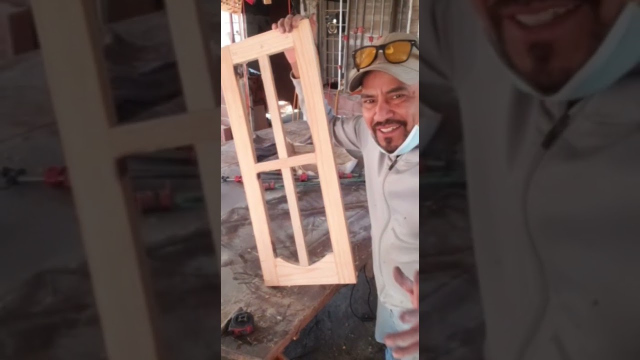 como  Hacer  Puertas con vidrio y madera para cocina integral o gabinetes saludos 🙏🙏👍👍