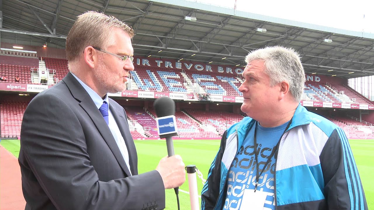 Pitchside build-up from West Ham United