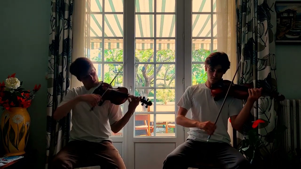 Violin Show - Champs Elysees