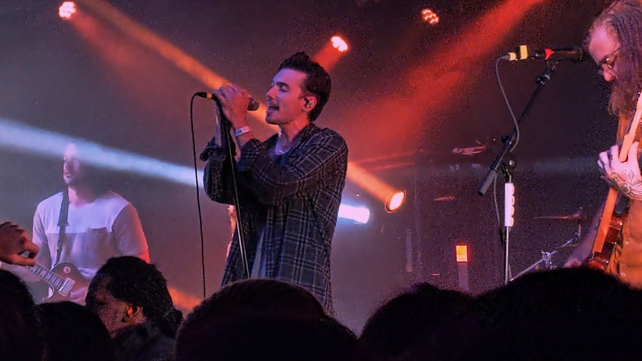 Grayscale - Slipping Away (Live) Chicago