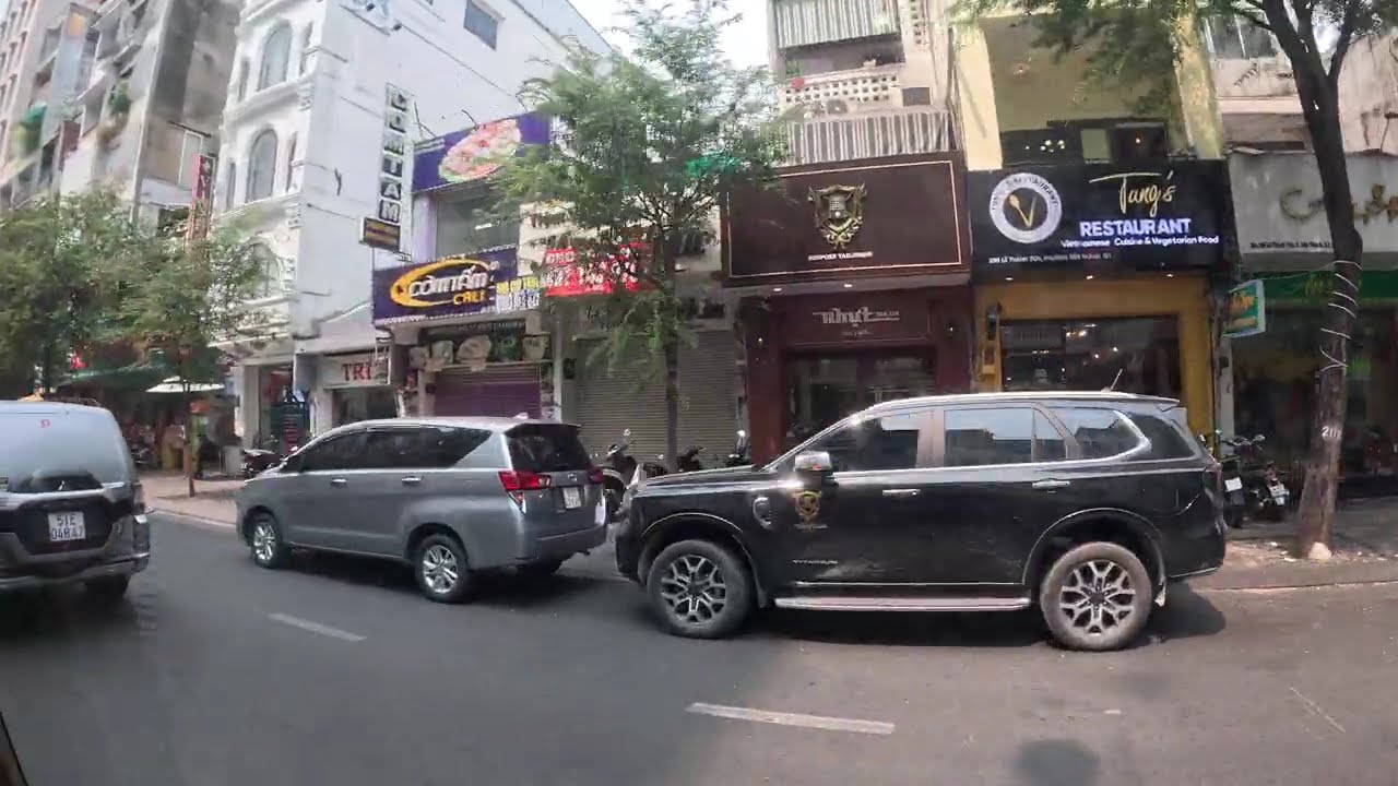 Viața reală din Vietnam, filmată din mașină
